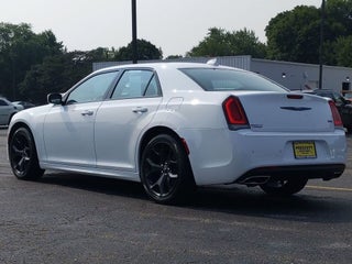 2022 Chrysler 300 Touring L in Princeton, IL - Prescott Brothers Auto Group