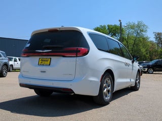 2024 Chrysler Pacifica Limited in Princeton, IL - Prescott Brothers Auto Group